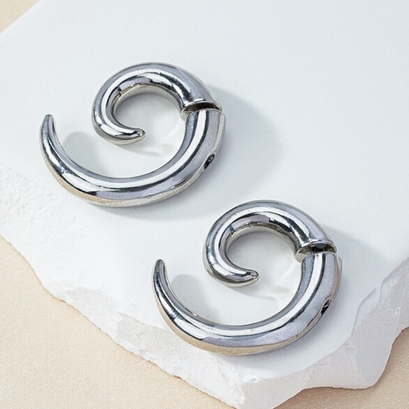 Any 4/$25! Large Silver Pierced Swirl Gauge-look Earrings - Picture 2 of 6